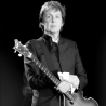Original signierter Paul McCartney Bass zu verkaufen