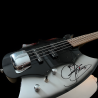 Signierter Gene Simmons Bass – Original Autogramm & KISS Sammlerstück