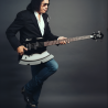 Signierter Gene Simmons Bass – Original Autogramm & KISS Sammlerstück