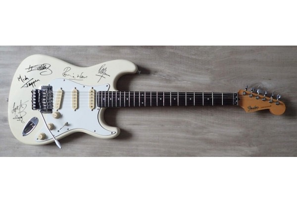 The Rolling Stones Original Vintage Fender Stratocaster Guitar signed