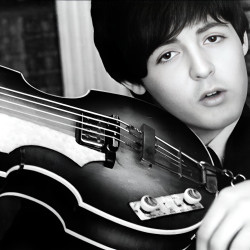 Original signierter Paul McCartney Bass zu verkaufen