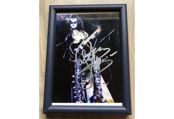 KISS Gene Simmons Picture signed