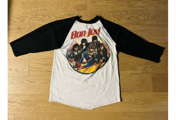 Made In USA! Original Bon Jovi Slippery When Wet 1987 Tour T Shirt!