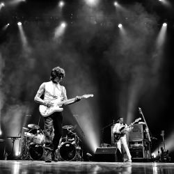 Jeff Beck Gitarre mit Original-Signatur kaufen