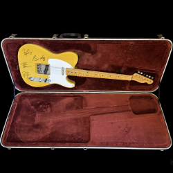 Ultra-Rare Collectible! Handsigned Vintage Guitar by Legends Queen!